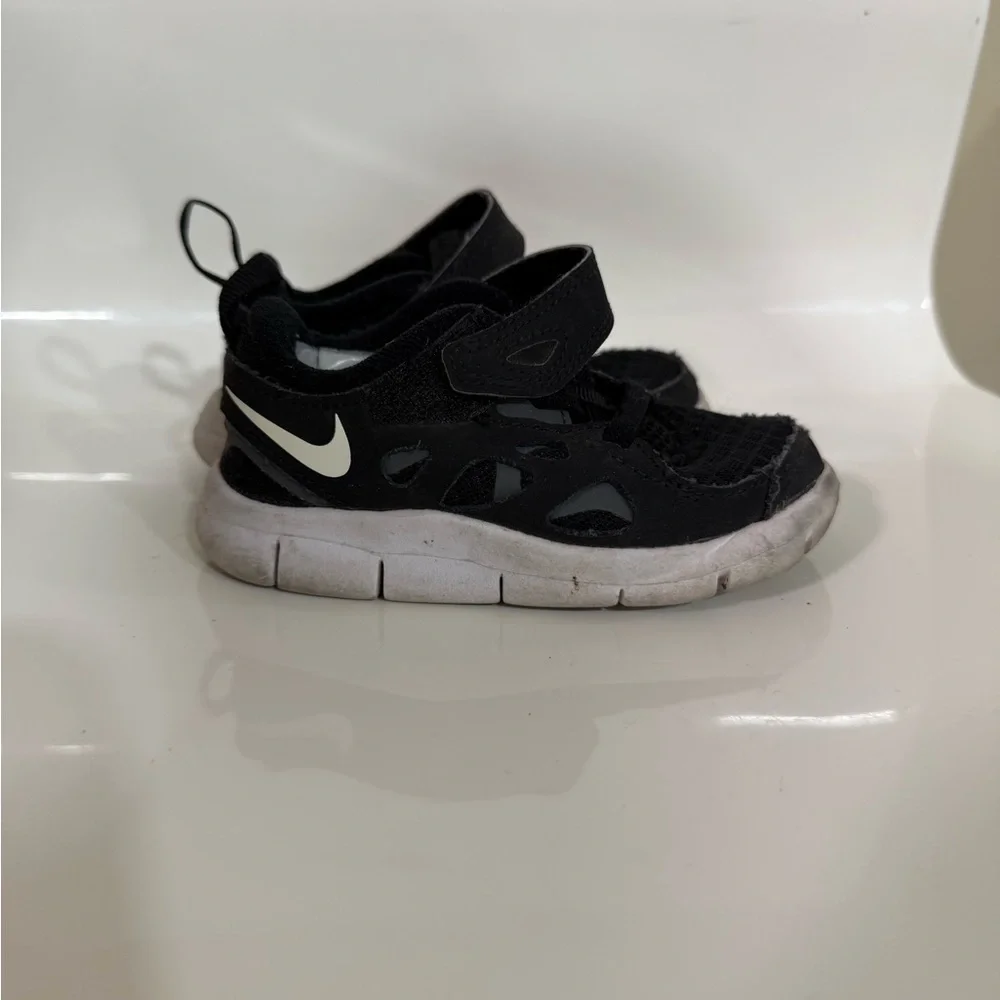 Nike these sneakers